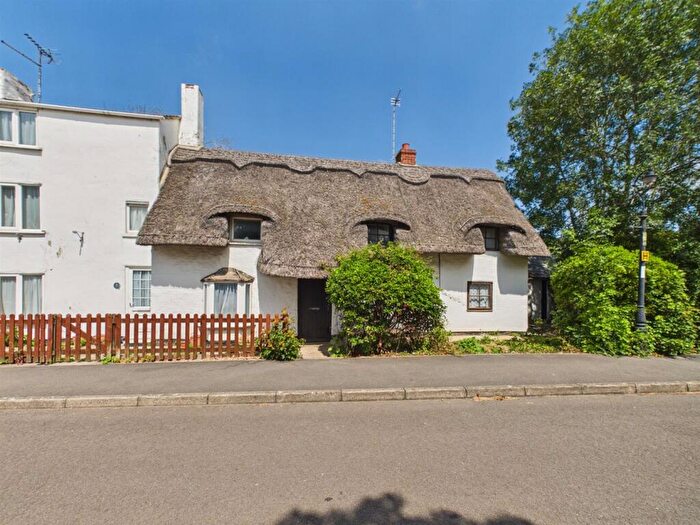 1 Bedroom Cottage To Rent In Oundle Road, Peterborough, PE7
