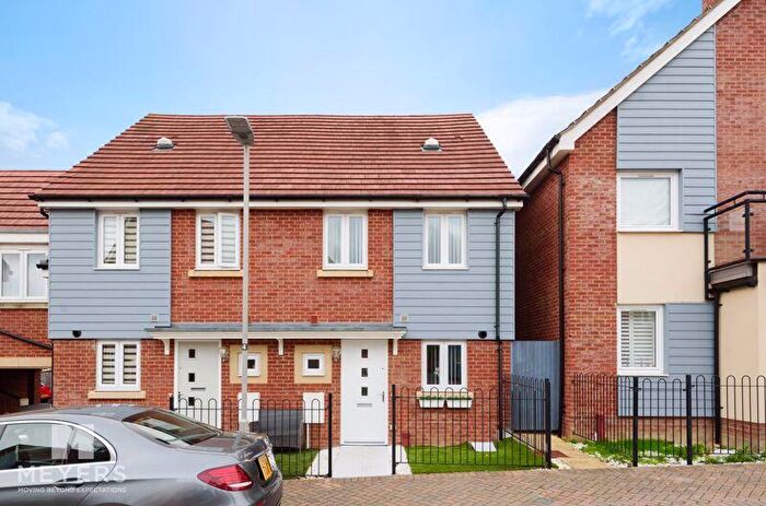 3 Bedroom End Of Terrace House For Sale In Mannock Way, Canford Heath, Poole, BH17