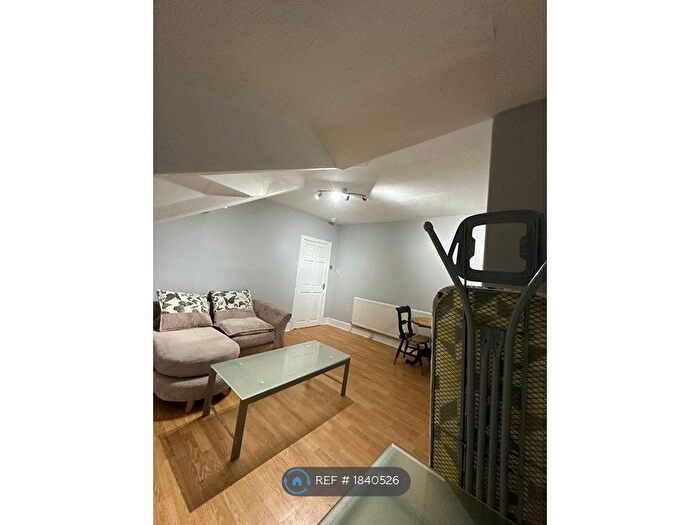 1 Bedroom Flat To Rent In St. Andrews Road South, Lytham St. Annes, FY8