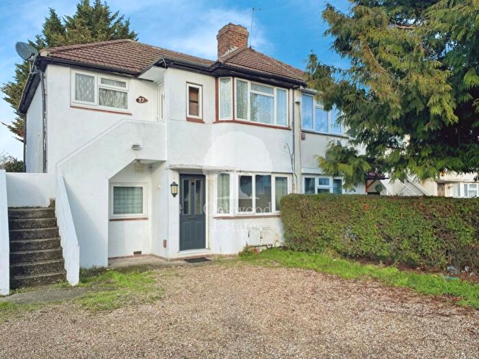 1 Bedroom Ground Maisonette To Rent In Wiltshire Avenue, Slough, SL2