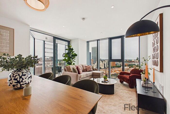 3 Bedroom Flat To Rent In Beorma Tower, Birmingham, B5