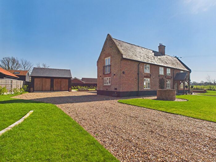 4 Bedroom Detached House For Sale In Ilketshall St. Andrew, Beccles, Suffolk, NR34