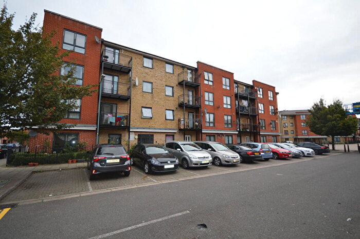 2 Bedroom Flat To Rent In Hirst Crescent, Wembley, HA9