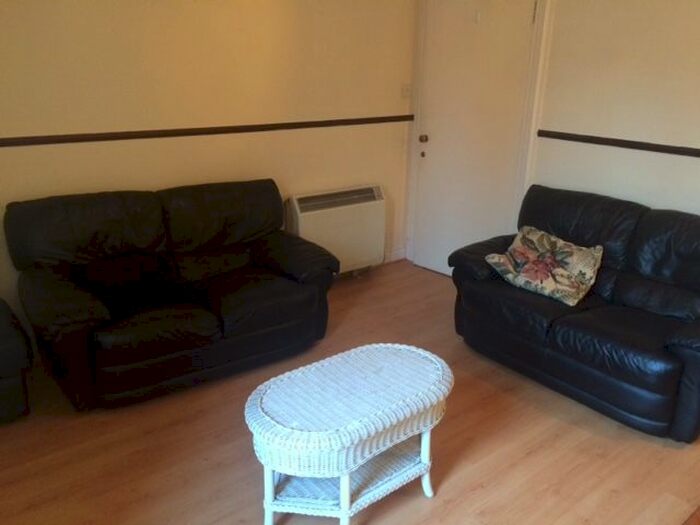 2 Bedroom Flat To Rent In Urquhart Road, City Centre, Aberdeen, AB24