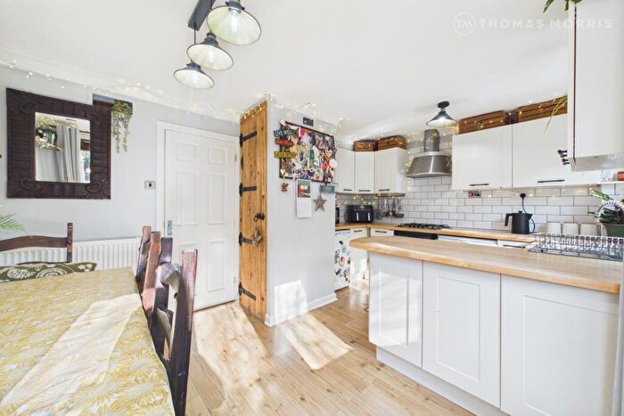 3 Bedroom Link Detached House For Sale In The Paddock, Somersham, Huntingdon, Cambridgeshire, PE28