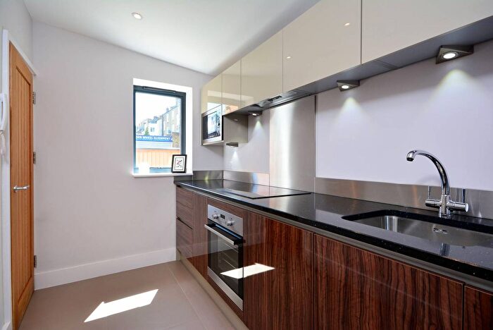 3 Bedroom Property For Sale In Loftus Road, Shepherd's Bush, London, W12