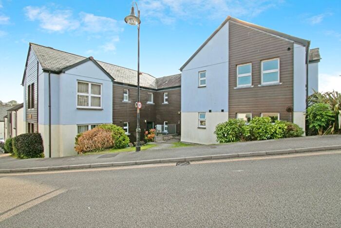 1 Bedroom Flat For Sale In Calver Close, Penryn, Cornwall, TR10