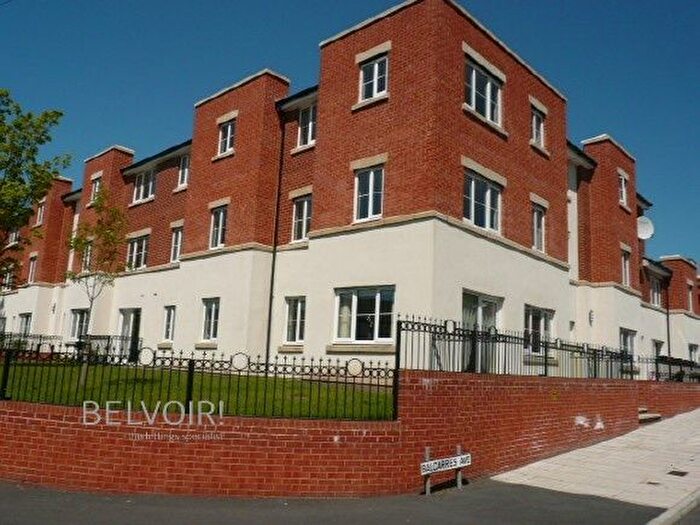2 Bedroom Flat To Rent In Woodlands Hall, Whelley, Wigan, WN1