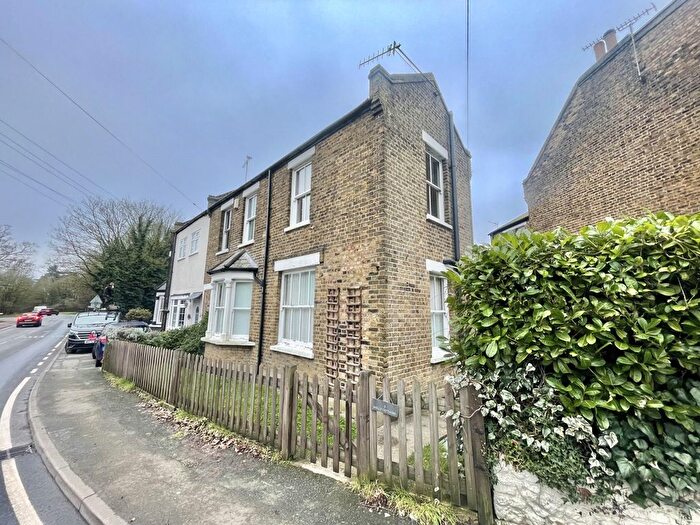 3 Bedroom Cottage To Rent In Bell Common, Epping, CM16