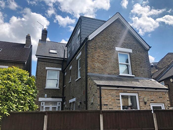 5 Bedroom Detached House For Sale In Ledbury Road, Croydon, CR0