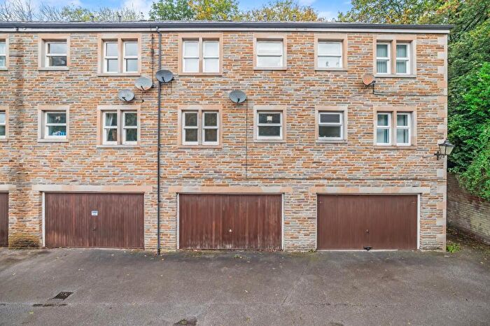 1 Bedroom Flat For Sale In Weavers Walk, Silsden, BD20