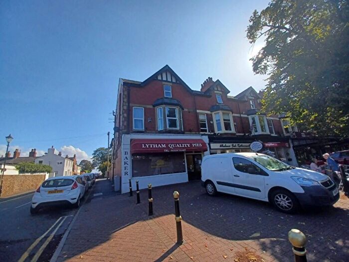 2 Bedroom Apartment To Rent In South Clifton Street, Lytham St. Annes, Lancashire, FY8
