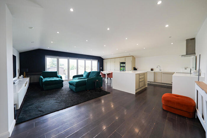 4 Bedroom Detached Bungalow For Sale In Woodbank Road, Groby, Leicester, Leicestershire, LE6