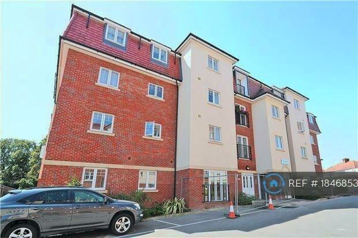 1 Bedroom Flat To Rent In Schoolgate Drive, Morden, SM4