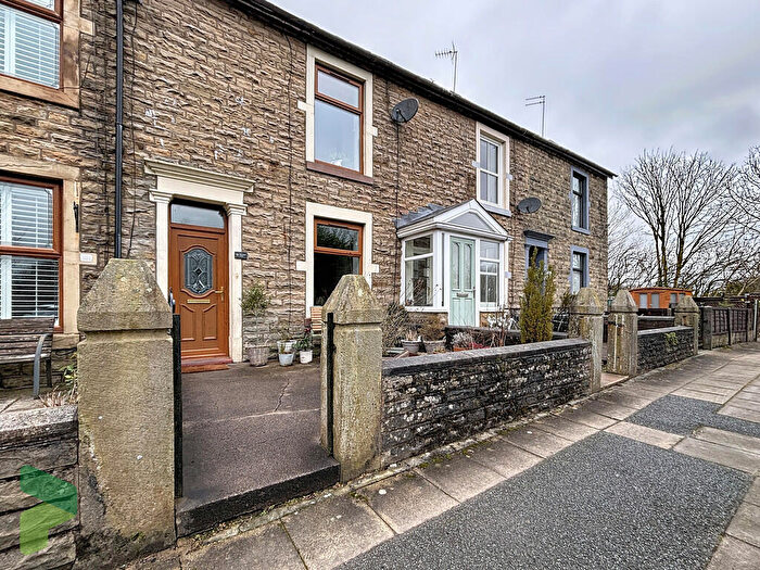 2 Bedroom Cottage For Sale In Pleasant View, Hoddlesden, Darwen, BB3