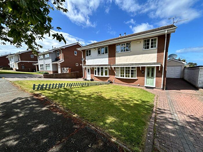 3 Bedroom Semi-Detached House For Sale In St. Andrews Road, Upper Colwyn Bay, LL29