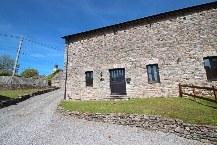 3 Bedroom Barn Conversion To Rent In Higher Dunstone, PL8