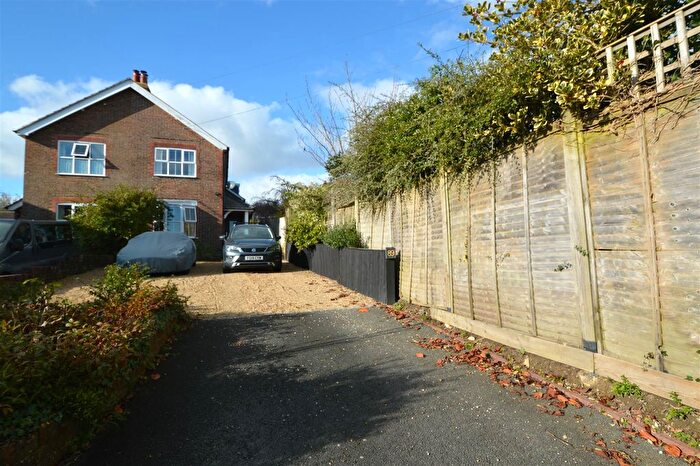 3 Bedroom Property To Rent In Beeches Road, Crowborough, TN6