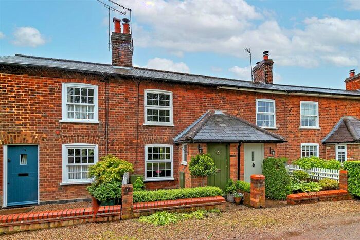 2 Bedroom Cottage For Sale In Gustard Wood, Wheathampstead, St. Albans, AL4