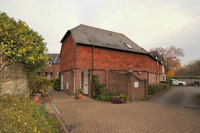 2 Bedroom Flat To Rent In Davy's Court, Funtington, Chichester PO18