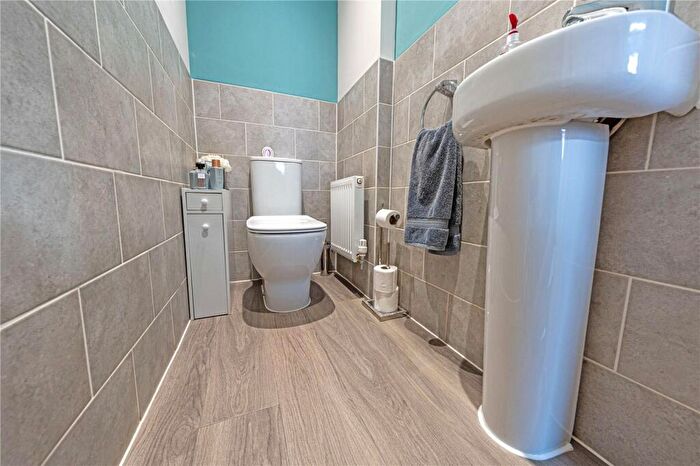 4 Bedroom Detached House For Sale In Collins Grove, Tamworth, Staffordshire, B78