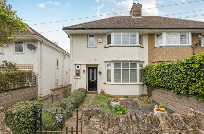 3 Bedroom Semi Detached House For Sale In Kiln Lane, Headington, Oxford, OX3