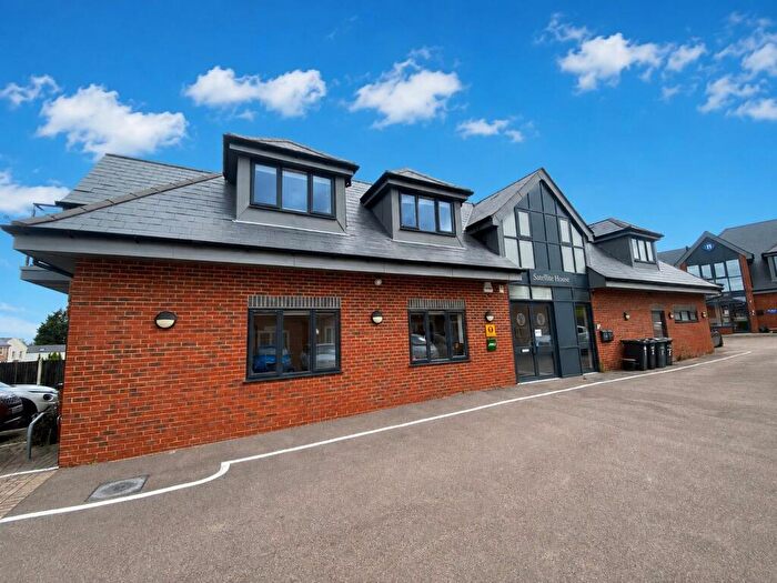 2 Bedroom Flat To Rent In Wrotham Road, Meopham, DA13