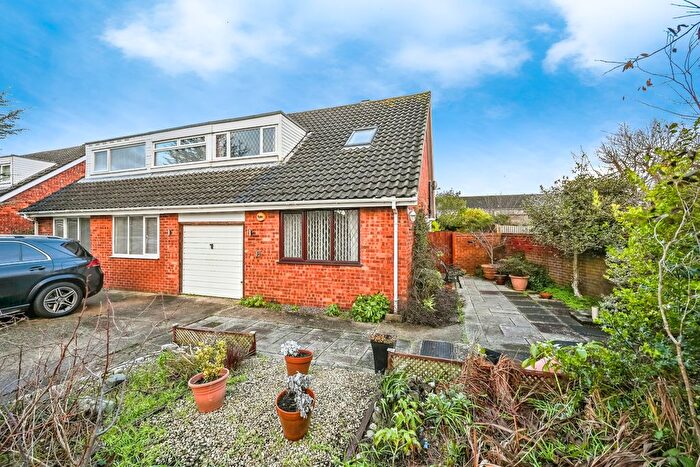 3 Bedroom Bungalow For Sale In Wicks Crescent, Formby, Liverpool, Merseyside, L37