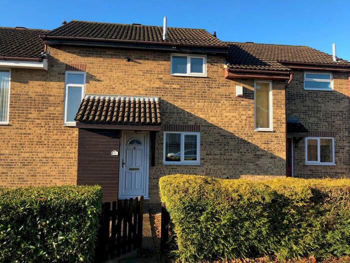 2 Bedroom Property To Rent In Cramptons Road, Sevenoaks, Kent, TN14