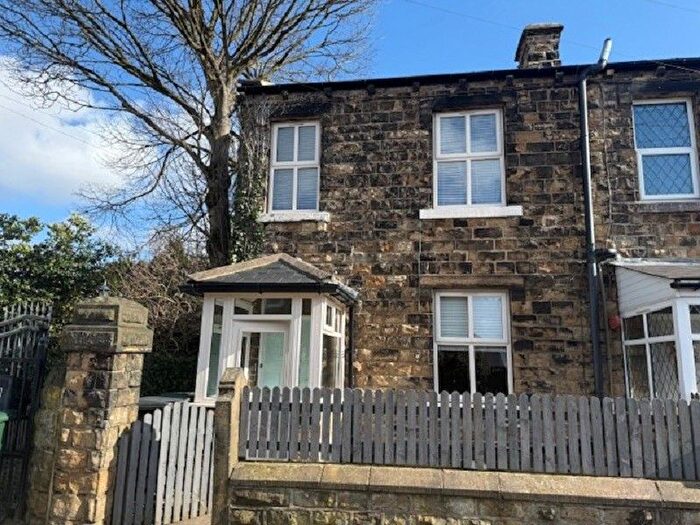 2 Bedroom Cottage For Sale In Prospect Road, Liversedge, West Yorkshire., WF15