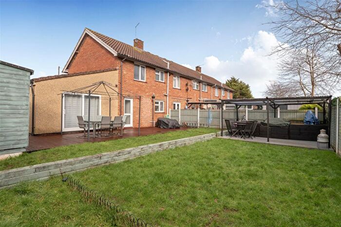 3 Bedroom End Terrace House For Sale In Long Handstones, Bristol, BS30