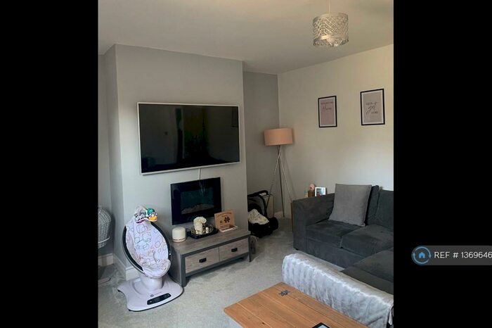 2 Bedroom Terraced House To Rent In Cornbrook Road, Macclesfield, SK11