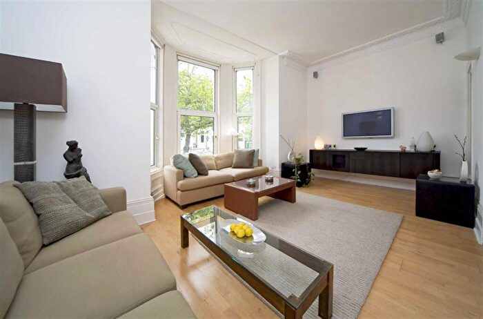 2 Bedroom Flat To Rent In Redcliffe Gardens, South Kensington, SW10