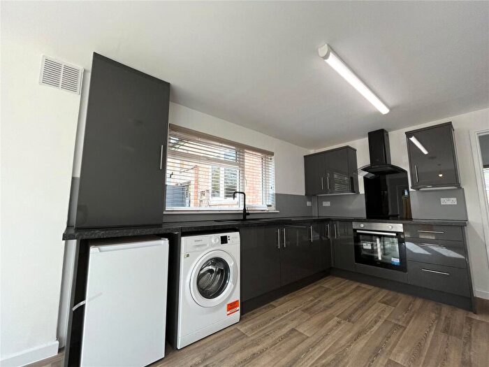 1 Bedroom Flat To Rent In Lowbrook Lane, Tidbury Green, Solihull, West Midlands, B90