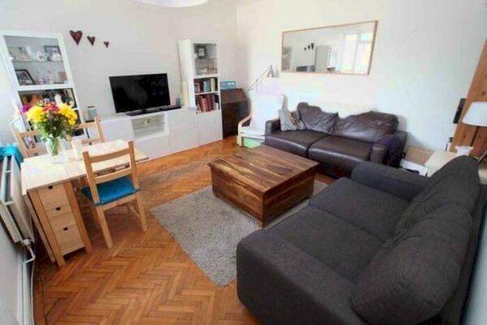 2 Bedroom Flat To Rent In Sydenham Road, London, SE26