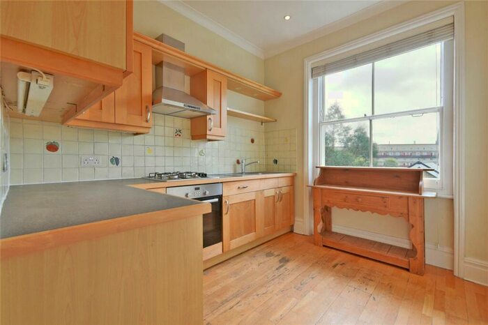 2 Bedroom Flat To Rent In Brondesbury Villas, Kilburn, NW6