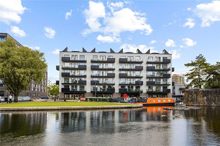 2 Bedroom Apartment For Sale In Keepers Quay, Manchester, Greater Manchester, M4