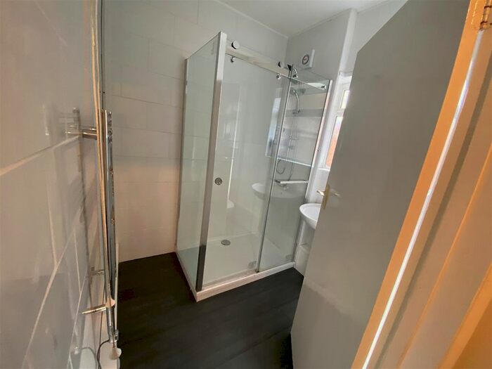 3 Bedroom Semi-Detached House To Rent In Westcombe Hill, London, SE3