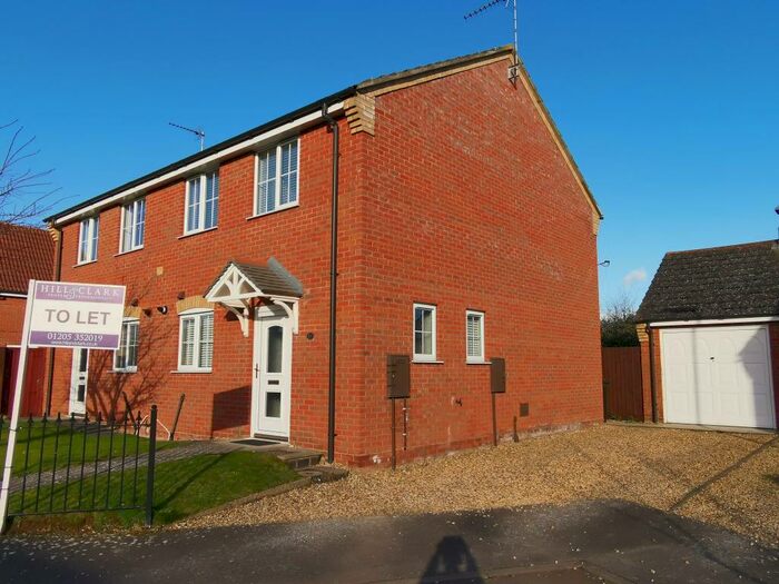 3 Bedroom Semi-Detached House To Rent In Boothby Close, Kirton, PE20