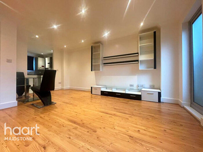 1 Bedroom Apartment To Rent In Orchard Close, Orchard Street, Maidstone, ME15
