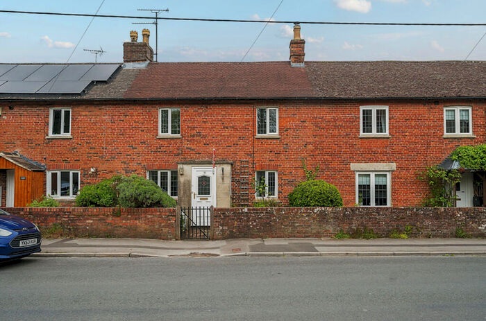 2 Bedroom Character Property For Sale In Boreham Road, Warminster, BA12