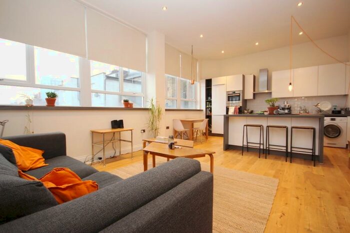 2 Bedroom Flat To Rent In Church Hill, London, E17