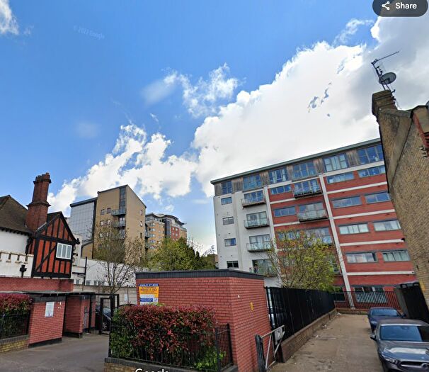 2 Bedroom Flat To Rent In Ilford, IG1