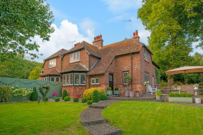 3 Bedroom Cottage For Sale In Winwick, Northamptonshire, NN6