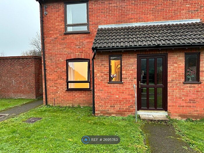 1 Bedroom Flat To Rent In Trinity Place, Stevenage, SG1