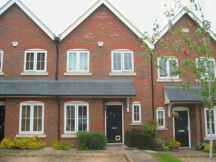 3 Bedroom Terraced House To Rent In Great North Road, Hatfield, AL9