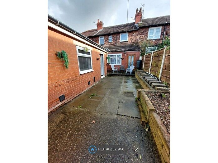 3 Bedroom Maisonette To Rent In Littleton Road, Lower Kersal, M7