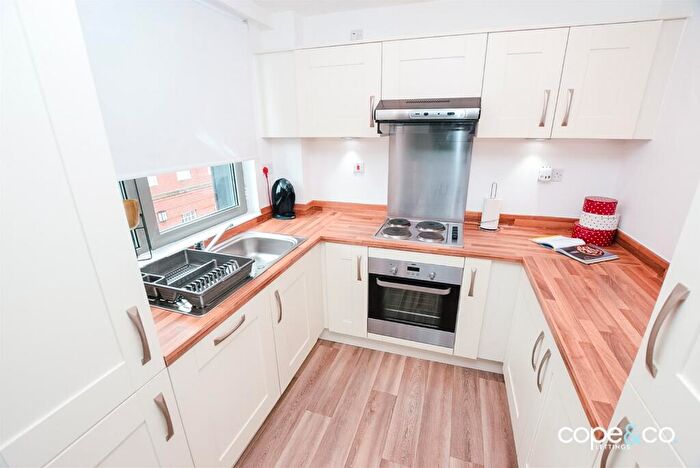 2 Bedroom Apartment To Rent In Cathedral View, Full Street, Derby, Derbyshire, DE1