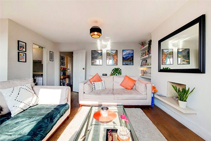 1 Bedroom Flat For Sale In Elgin Avenue, Maida Vale, W9