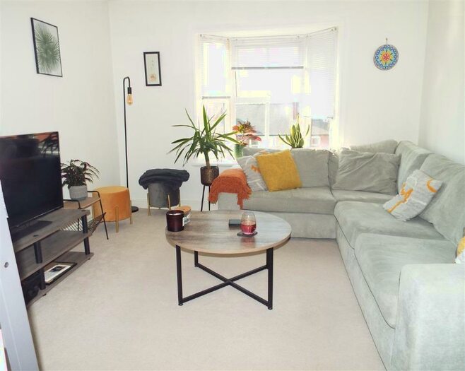 2 Bedroom Flat To Rent In High Street, Lincoln, LN5